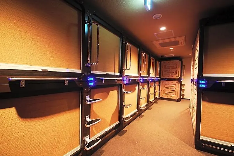 **  Capsule Hotel Anshin Oyado Tokyo Shimbashi Japan